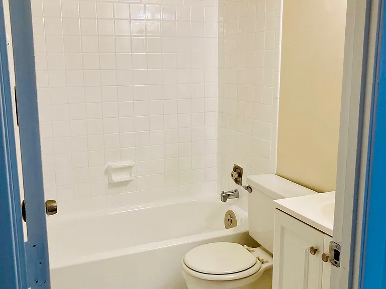 6255 Beechmont Ave #11 — Photo 12