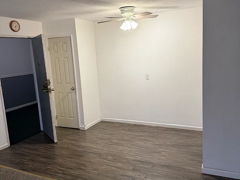 103G Horse Pond Rd #103F — Photo 10
