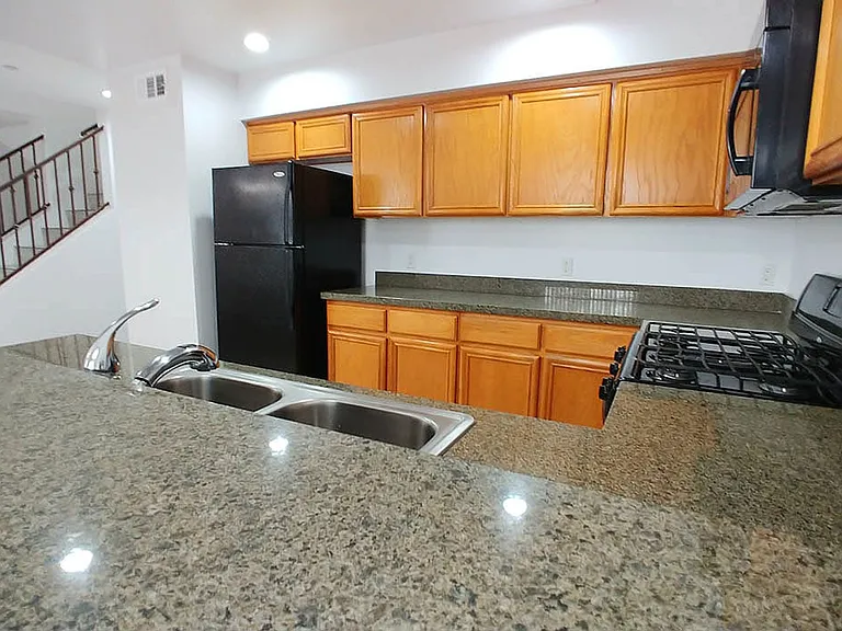 Almeria Townhomes — Photo 135