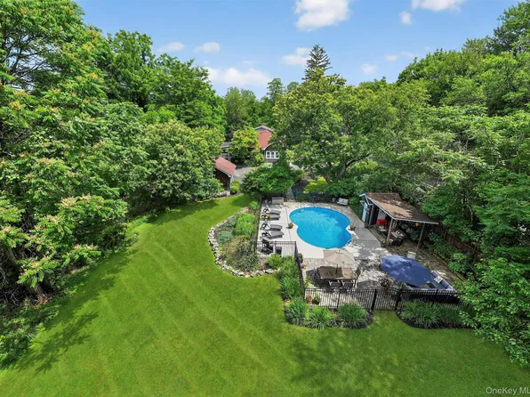 51 S Airmont Road, Airmont, NY 10901