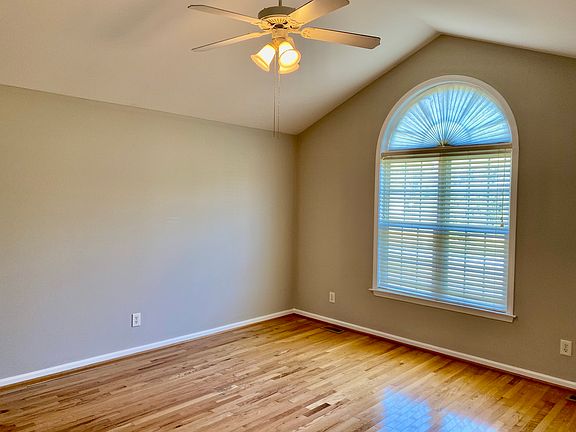 5th image of 31 Barley Ct