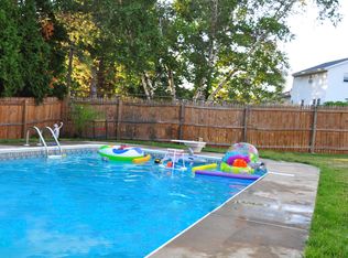 83 Deerpath Dr, Mountain Top, PA