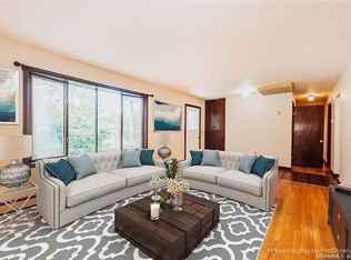 309 Fenn Rd, Cheshire, CT 06410