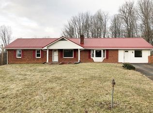 127 Honey Tree Ln, Max Meadows, VA 24360
