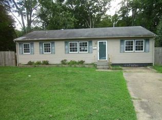 8 Olga Ct, Hampton, VA 23669