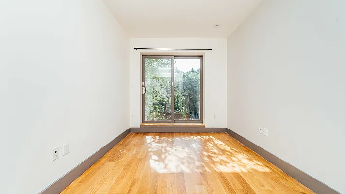 Rented by Nooklyn NYC LLC | media 6