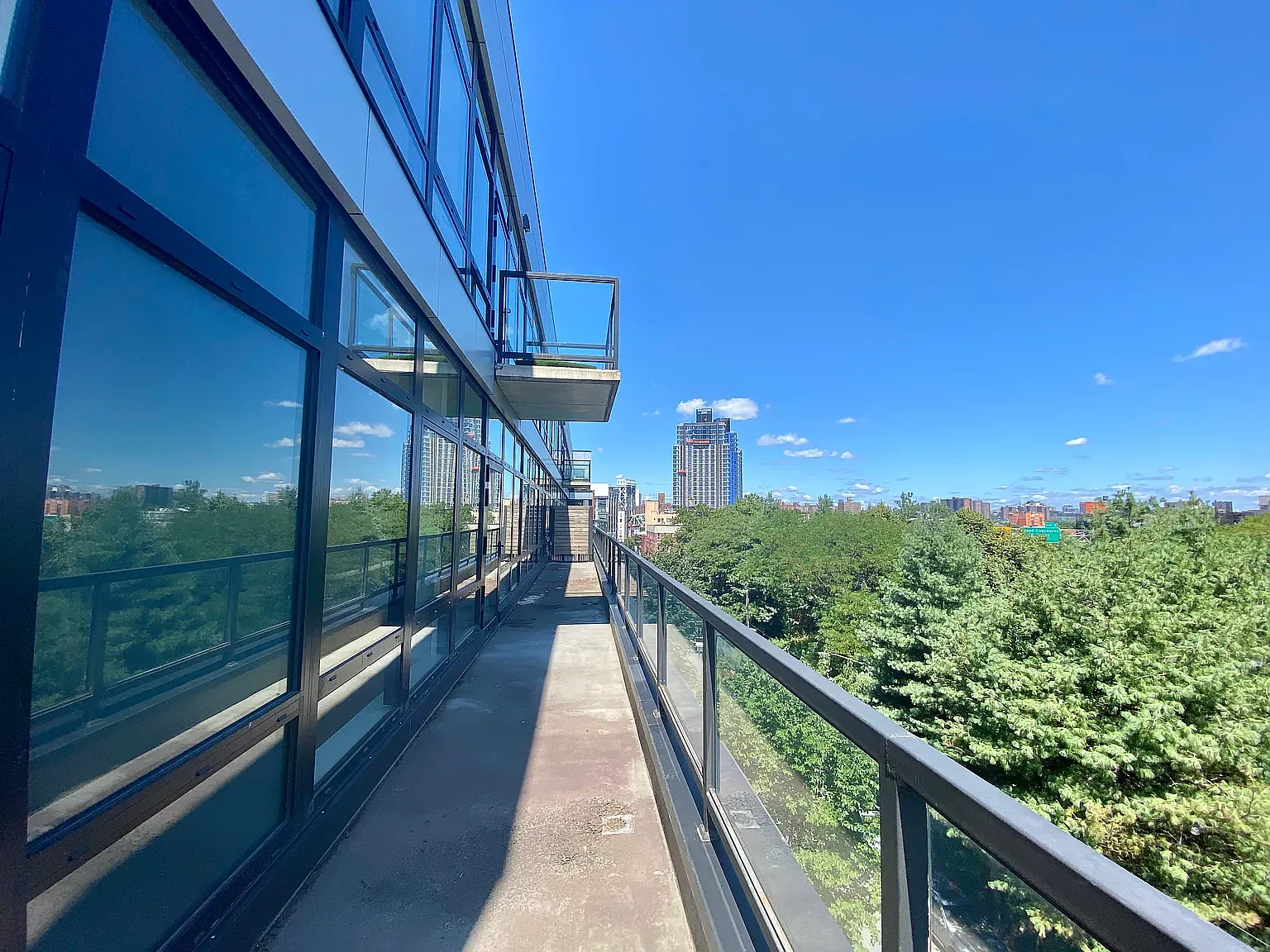 25 Bruckner Boulevard — Photo 4
