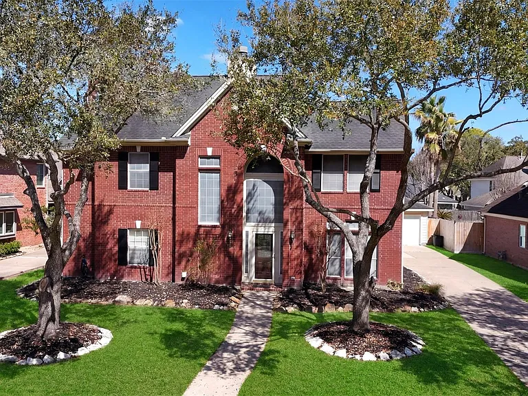 19822 Emerald Springs Dr — Photo 3