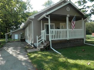 411 Dellwood St, Tilton, IL 61833