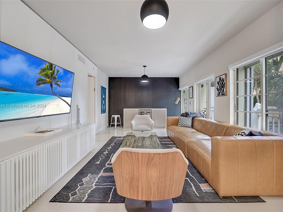 1st image of 120 Jefferson Ave APT 12018
