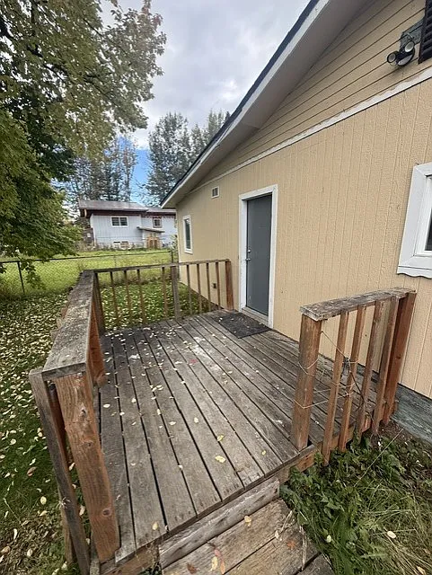 3 bed, 1060 sqft, $2,100 — Photo 4