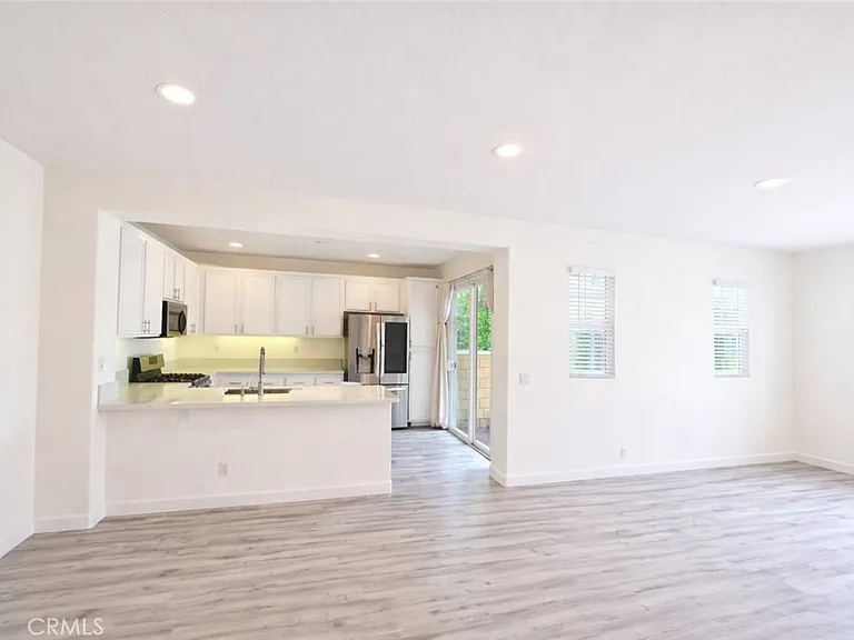 1302 Noutary Dr — Photo 2