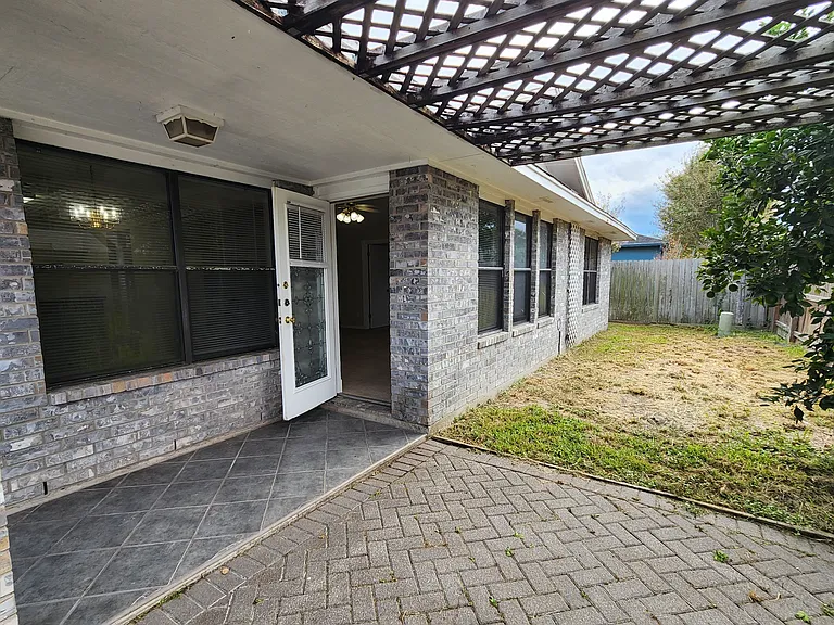 7933 Wolverine Dr — Photo 16