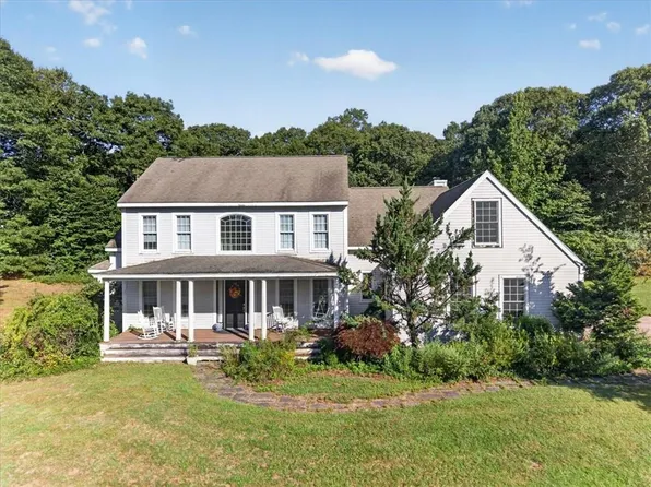 11 Seabury Dr, Westerly, RI 02891