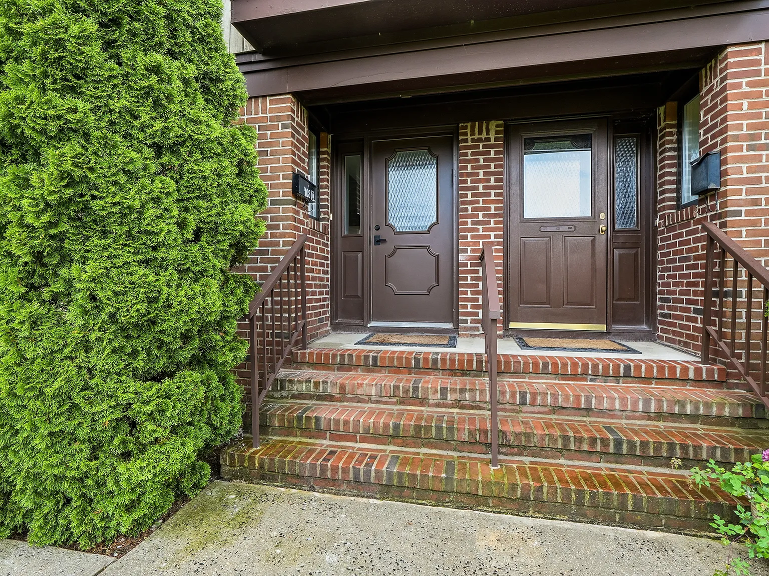 3 bed, 2.5 bath, 1662 sqft, $6,500 — Photo 3