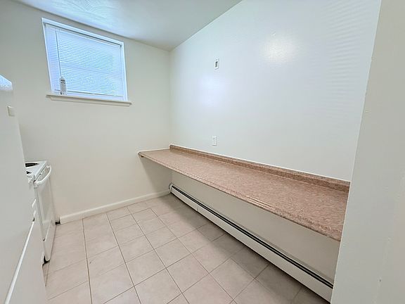 5th image of 23 Oakwood Ave