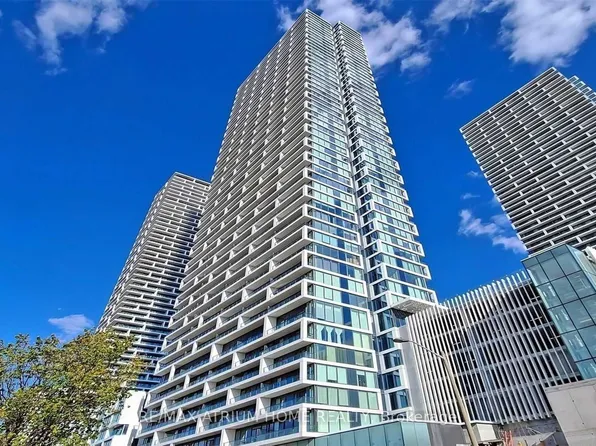 950 Portage Pkwy, Vaughan, ON