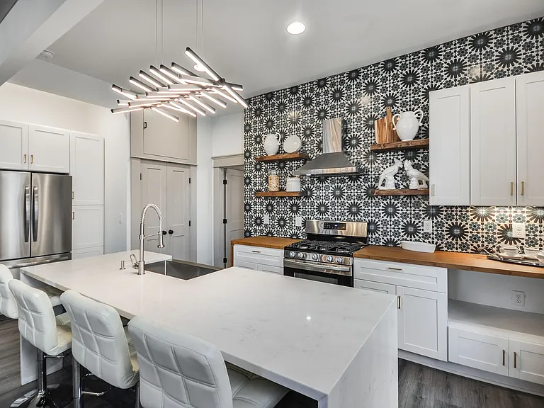 720 Penn Ave NE #5 — Photo 13