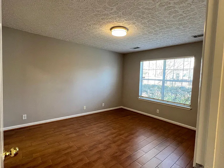 7037 Penbrook Dr — Photo 16