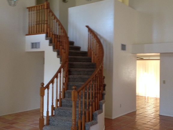 4th image of 3737 N Camino Leamaria