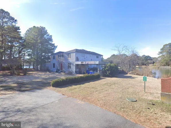 1351 Bayonne St, Norfolk, VA 23505