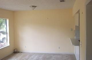 2nd image of 920 E Hatton St