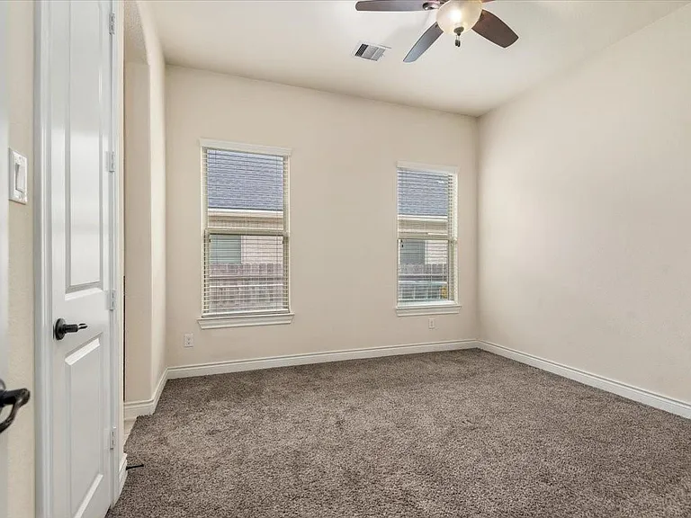 23034 Creek Park Dr — Photo 35