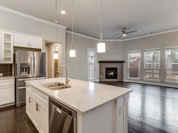 3rd image of 17553 Sequoia Dr