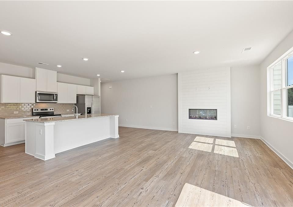 1st image of 2040 Underwood Dr Lot 15