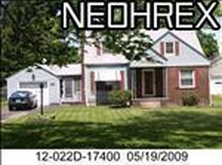 410 Colonial Dr, Youngstown, OH