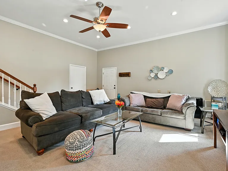 4002 Westfield Dr — Photo 11