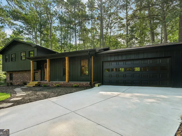 512 Wood Forest Ct, Marietta, GA 30066
