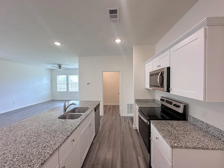 1640 Hossler Trl — Photo 18