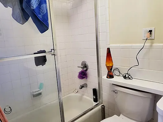 Rented by Frank Valvo Real Estate | media 18