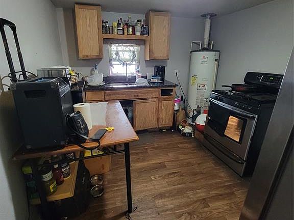 3rd image of 3502 Rutz St