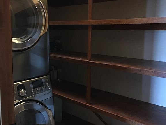 Pantry w Washer Dryer