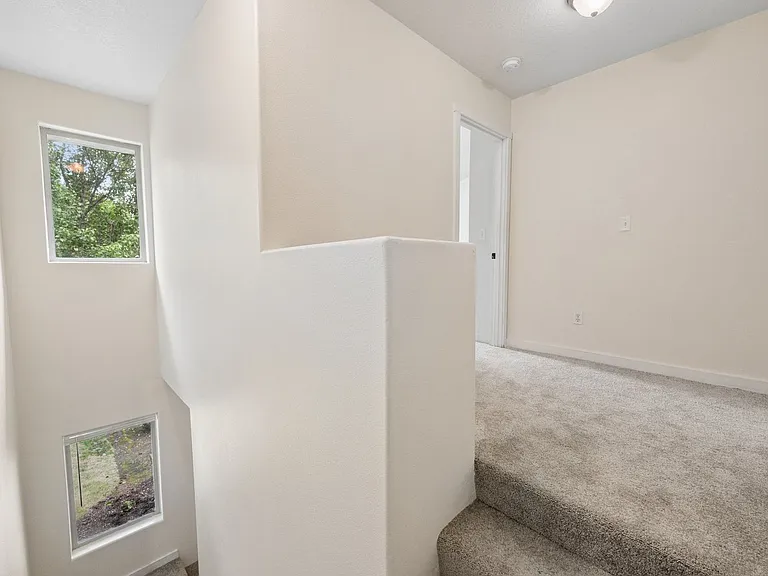 Roberts Court Townhomes — Photo 77
