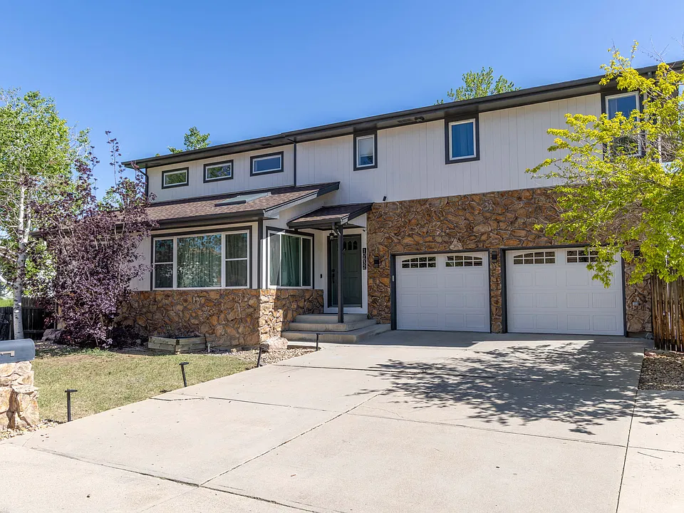 10632 Van Gordon Way