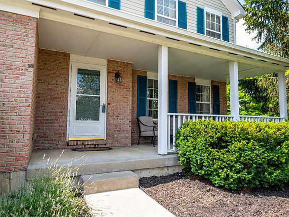 3rd image of 5042 Lexington Ct