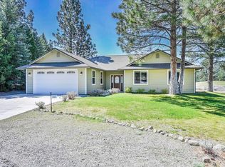 16451 Tee Pl, Weed, CA 96094