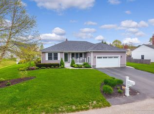 13 Robin Dr, Brunswick, ME 04011