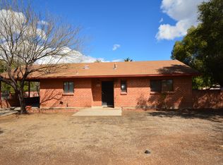 5633 E 18th St, Tucson, AZ 85711