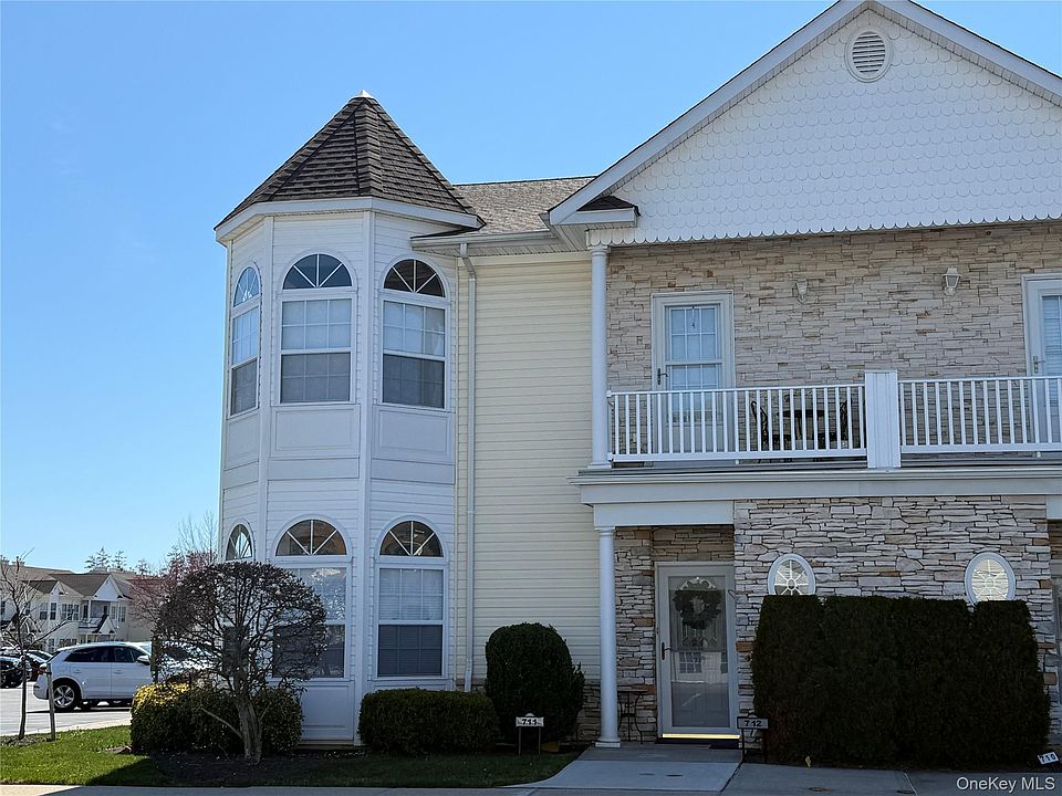 1st image of 712 Narragansett Villas Drive #712