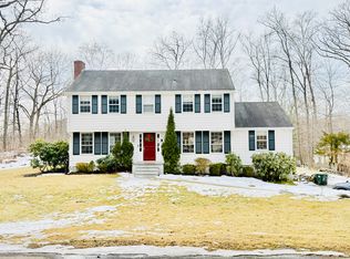 8 Nutmeg Ln, New Canaan, CT 06840