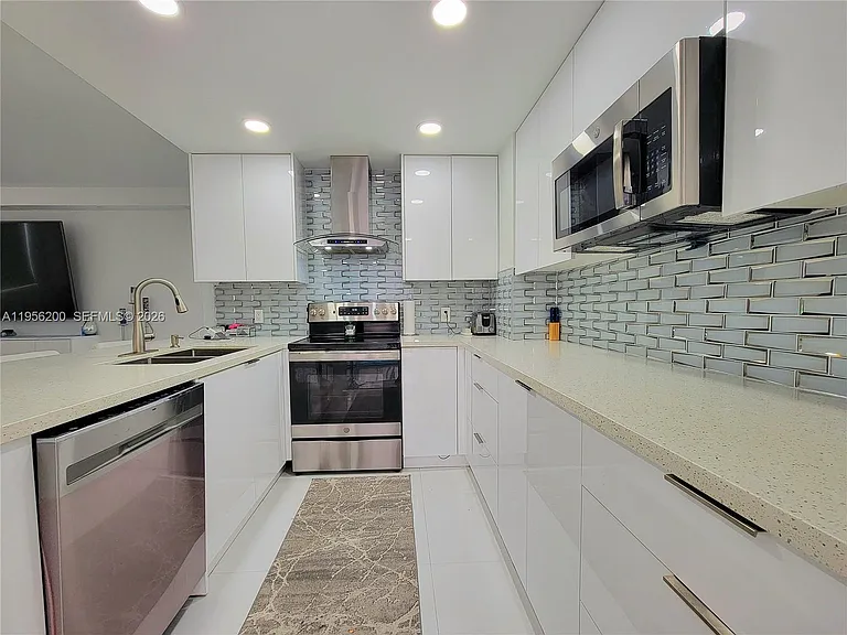 3505 S Ocean Dr #901 — Photo 6