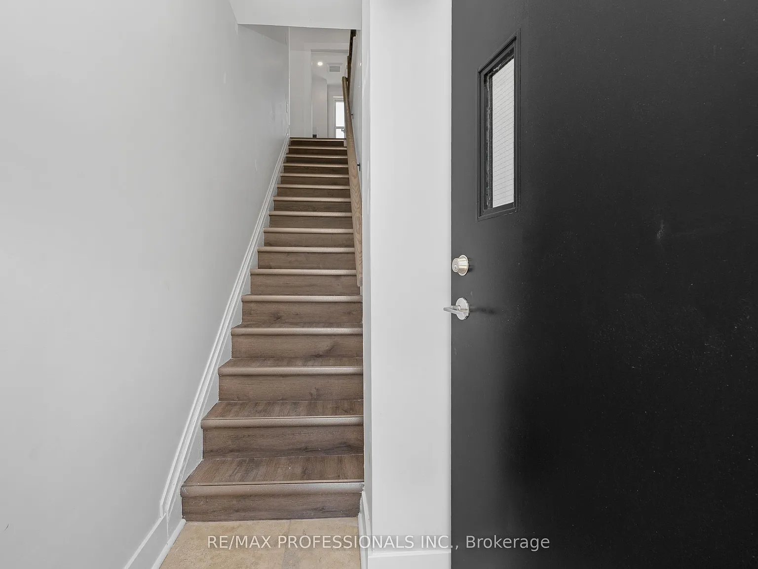 2 bed, $2,000 — Photo 3