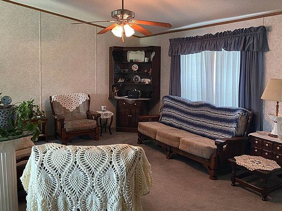 4th image of 815 Mayes Ave