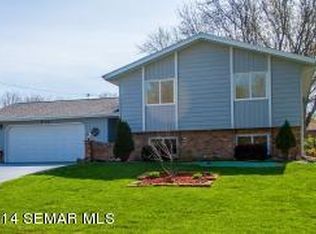 910 1st Ave NW, Byron, MN 55920