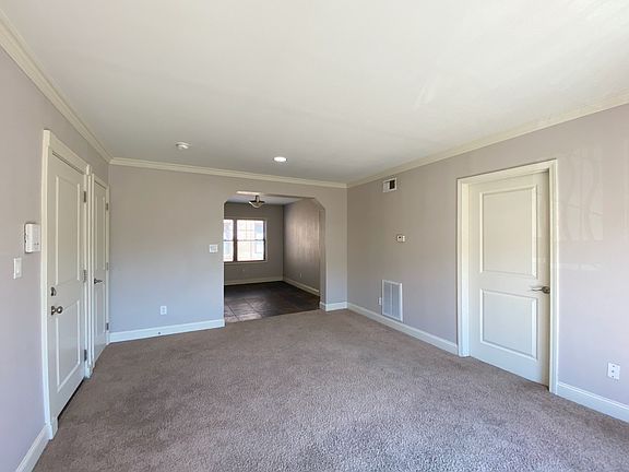 2nd image of 1104 W 46th St #3