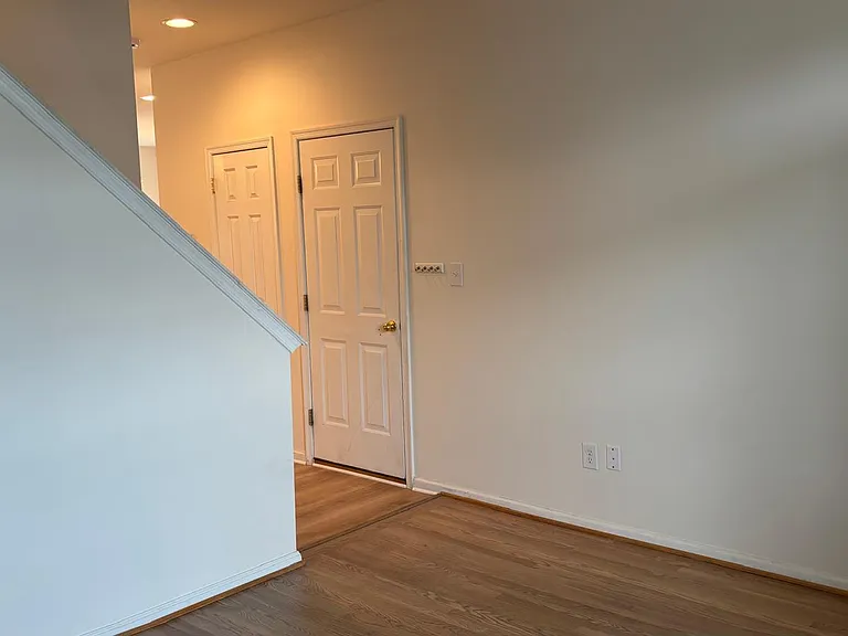1161 Tudor Dr — Photo 8